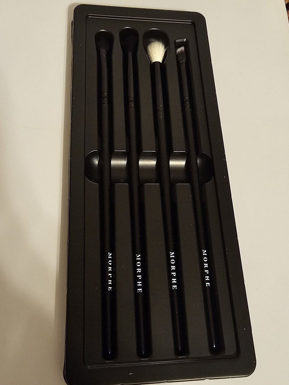 Morphe Black Eye Brush Set with White-Tip Fluff Brush